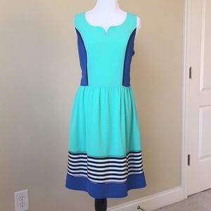 Romeo and Juliet 👗 NWT colorblock blue dress